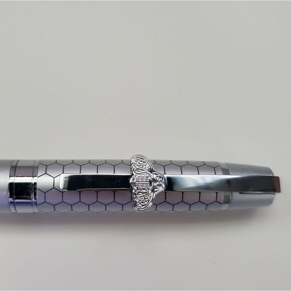 New Tequila Patron Silver Bee Honeycomb Pen Heavyweight Clip Twist Open Close - Picture 4 of 5
